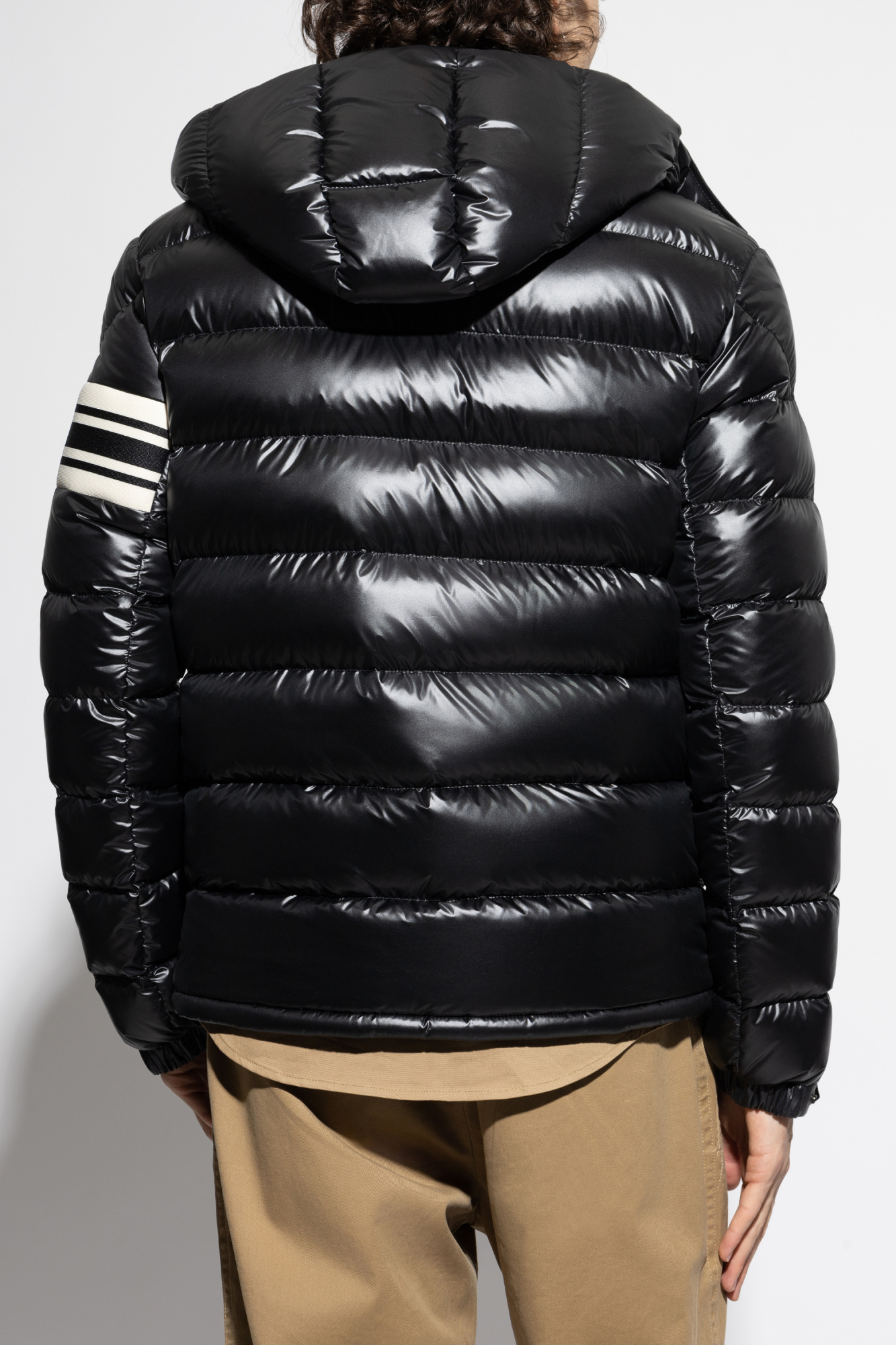 注目【MONCLER】リップストップ パファー ジャケット ブラック Moncler high-shine Padded Jacket | Black | FARFETCH